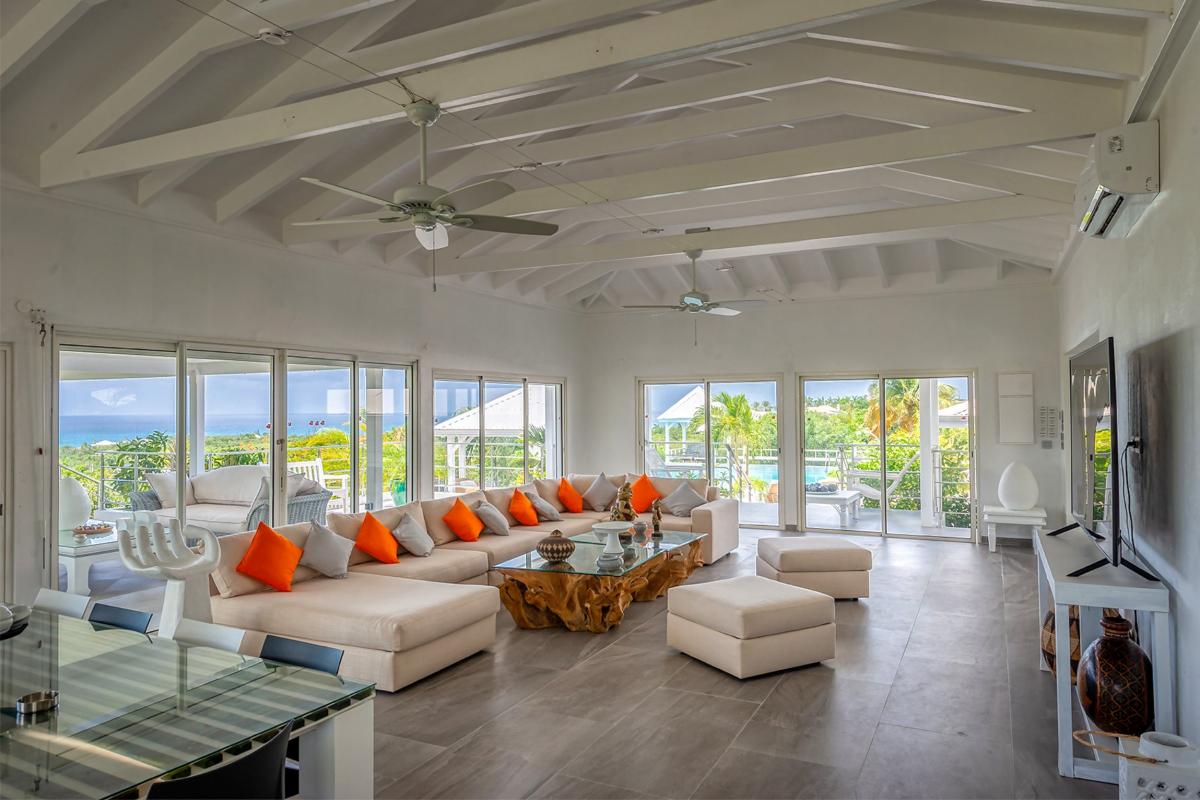 Luxury Villa Rental St Martin - Large living room